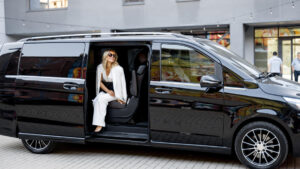 10 Benefits For Passengers Who Book The Mercedes Benz V Class