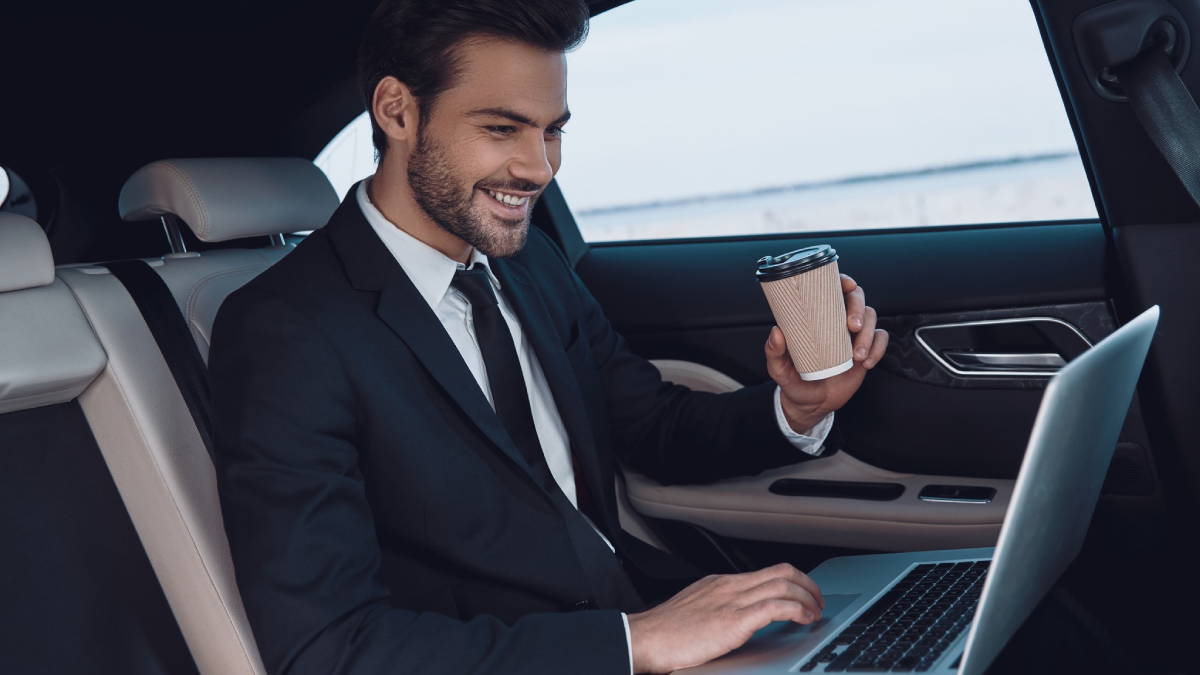 Top 11 Ways Chauffeur Services Improve Productivity For London Professionals
