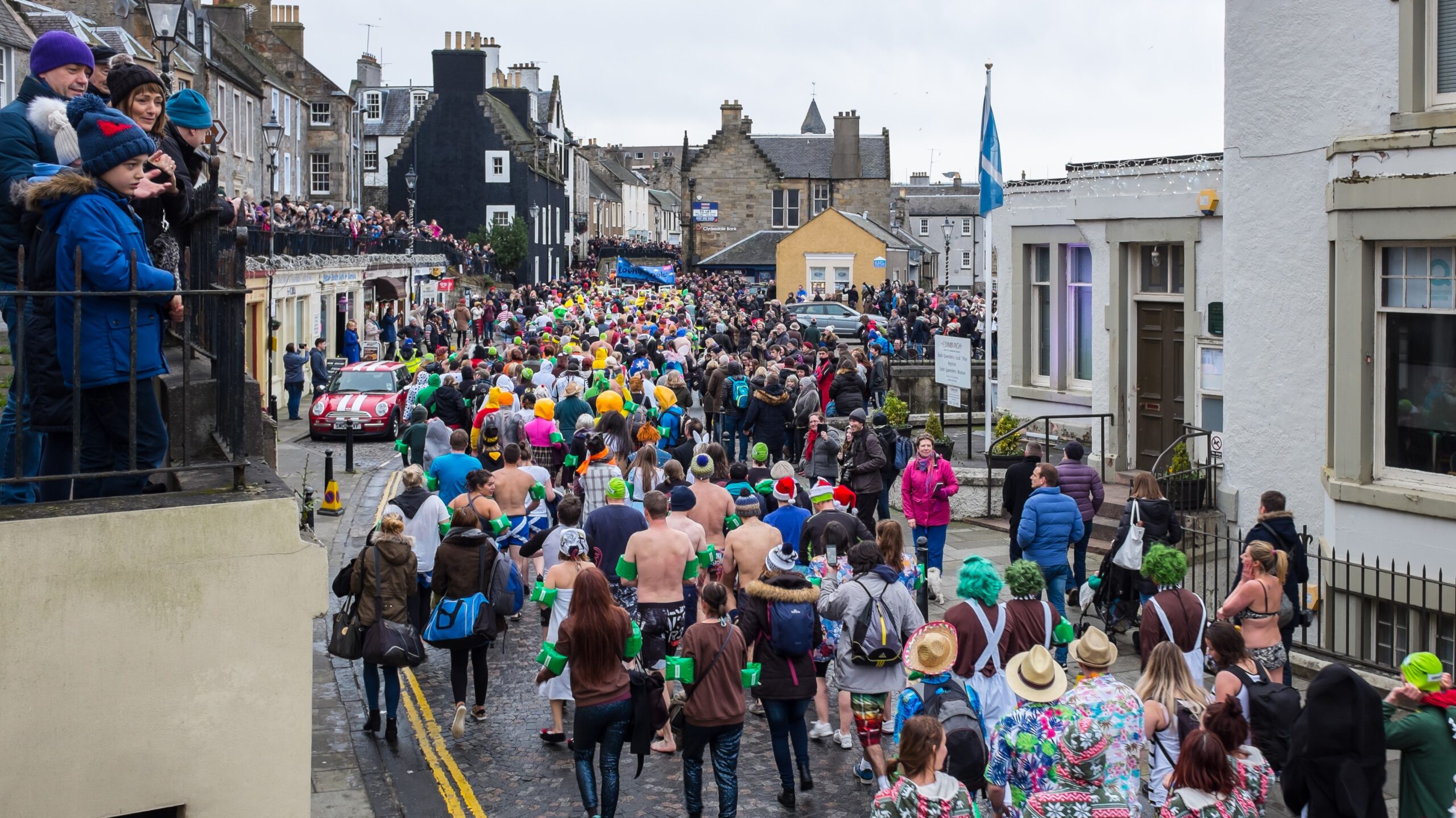 You are currently viewing Edinburgh Festival Fringe: Seamless Chauffeur Transfers With RolDrive
