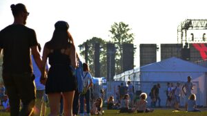 Read more about the article Festival Weekend: Chauffeur Transfers for Reading & Leeds with RolDrive