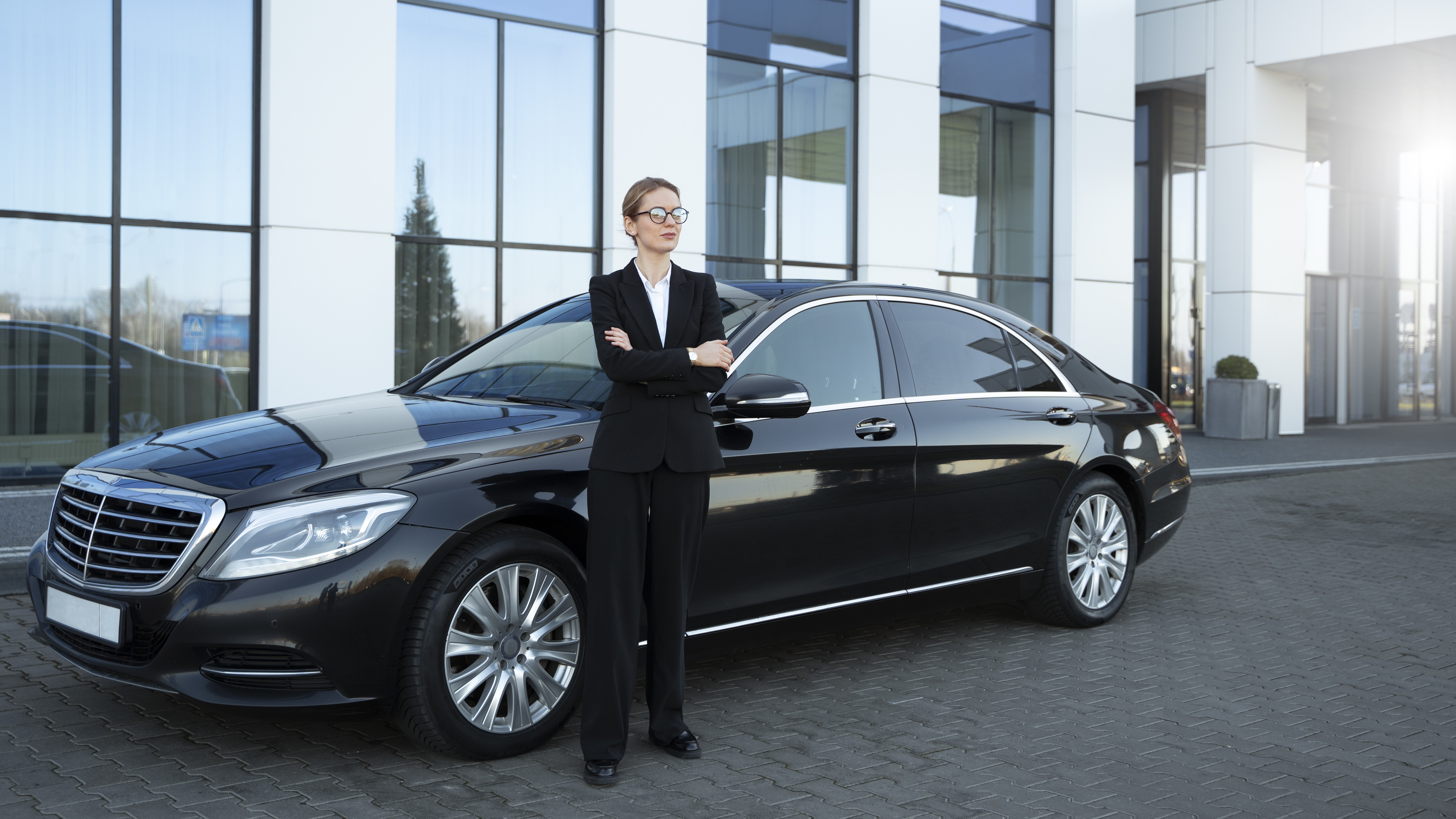 Private car service for EquipHotel Paris